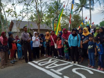 Menyongsong Hari Sumpah Pemuda Pedukuhan Lopati Gelar Jalan Sehat