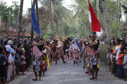 Memperingati Hari Sumpah Muda Mudi Paradigsa Gunungsaren Lor Gelar Pentas Reog 