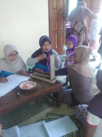 Anak dan Lansia Lebih Sehat Dengan Adanya Posyandu 