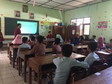 Sosialisasi Manfaat dan Dampak Buruk Penggunaan Gadget Terhadap Anak-Anak