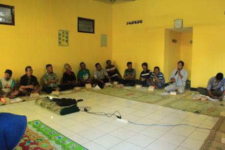 SOSIALISASI, PENYULUHAN, DAN PELATIHAN PUPUK KOMPOS