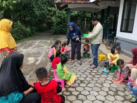 PENTINGNYA PENGENALAN KESEHATAN GIGI SEJAK DINI
