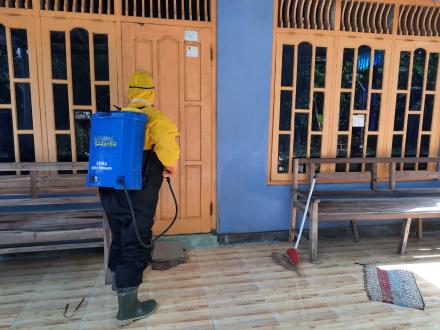 Cegah Penyebaran Covid 19 Dengan Penyemprotan Cairan Desinfektan