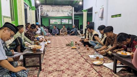 Rapat Awal Persiapan Bulan Suci Ramadhan REMASNUR Bersama Masyarakat Dusun Mangiran
