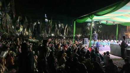 Ribuan Jamaah Hadiri Majelis Rutinan Malam Sabtu Legi Srandakan Bersholawat