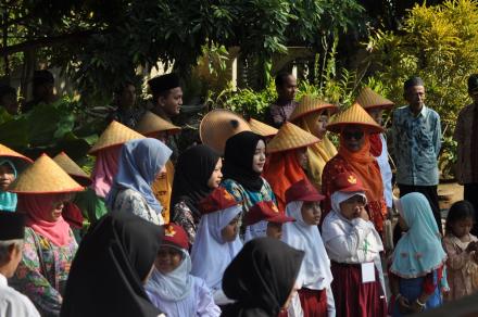 Upacara memperingati hari kemerdekaan Indonesia ke-79 Dusun Proketen