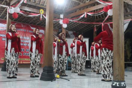 Lomba Paduan Suara Ibu-ibu Dusun Gunungsaren Lor