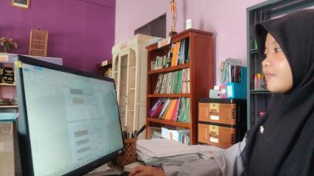 Penyusunan Panduan Pengisian Data Buku untuk Web Perpustakaan