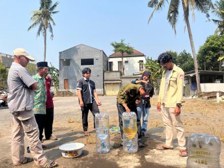 KKN UNTIDAR Kenalkan Akuaponik sebagai Solusi Bercocok Tanam Tanpa Lahan di Padukuhan Sapuangin